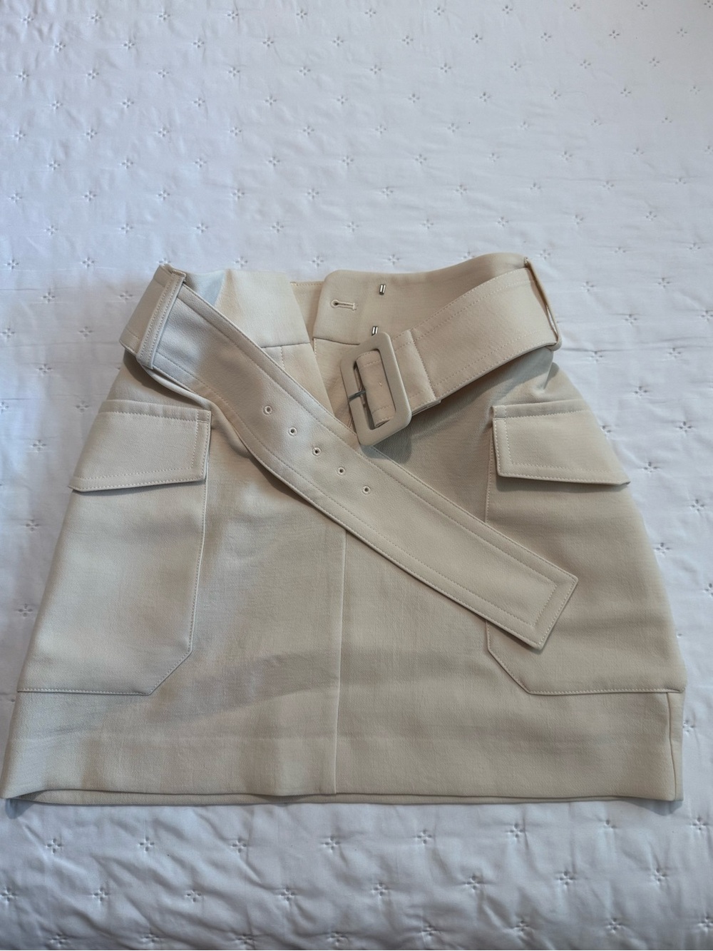 Express Cream Utility Mini Skirt with Wide Belt